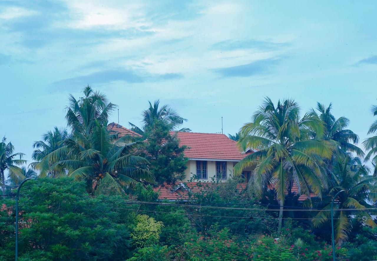 La Exotica Homestay Varkala Exterior photo