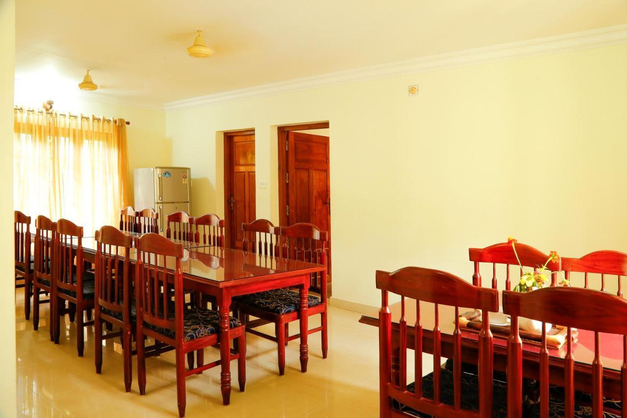 La Exotica Homestay Varkala Exterior photo